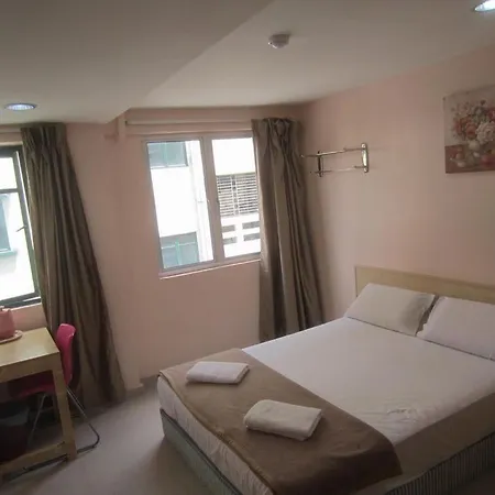 Budget Star Hotel